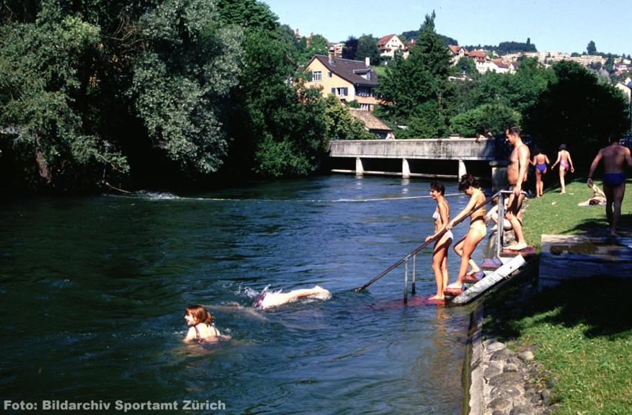 Budget Youth Hostel Oberengstringen Bagian luar foto